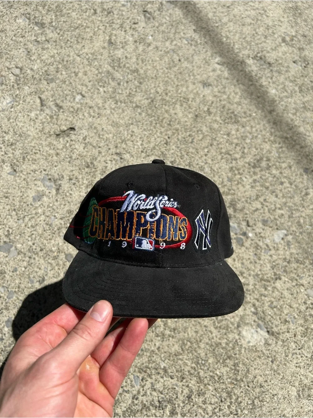 Vintage 1998 New York Yankees Black 'World Series Champions' Baseball Cap